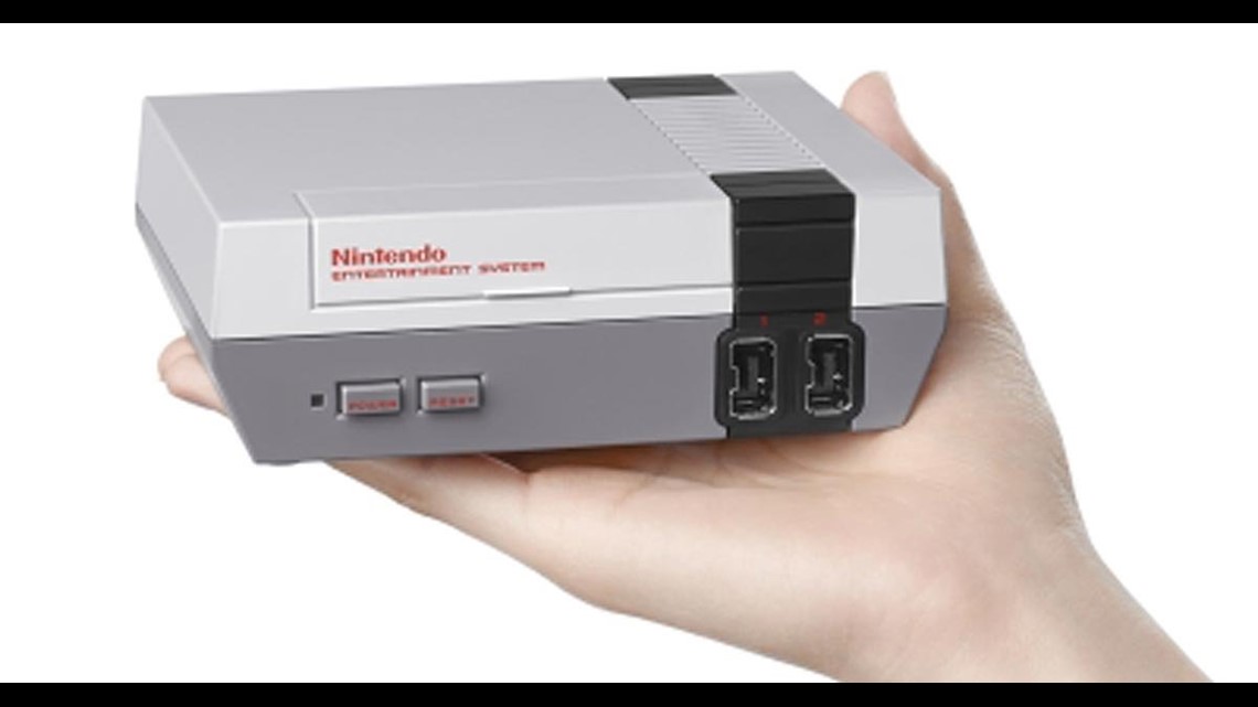 Nintendo introduces tiny console with 30 classic games built in