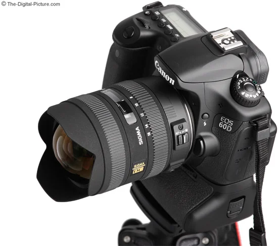 Sigma 8-16mm f/4.5-5.6 DC HSM Lens Product Image Comparison