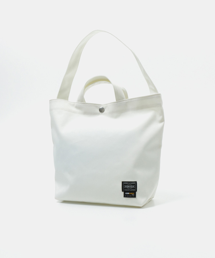 TRAVEL COUTURE by LOWERCASE 爆発的ヒット作が素材を変えて登場