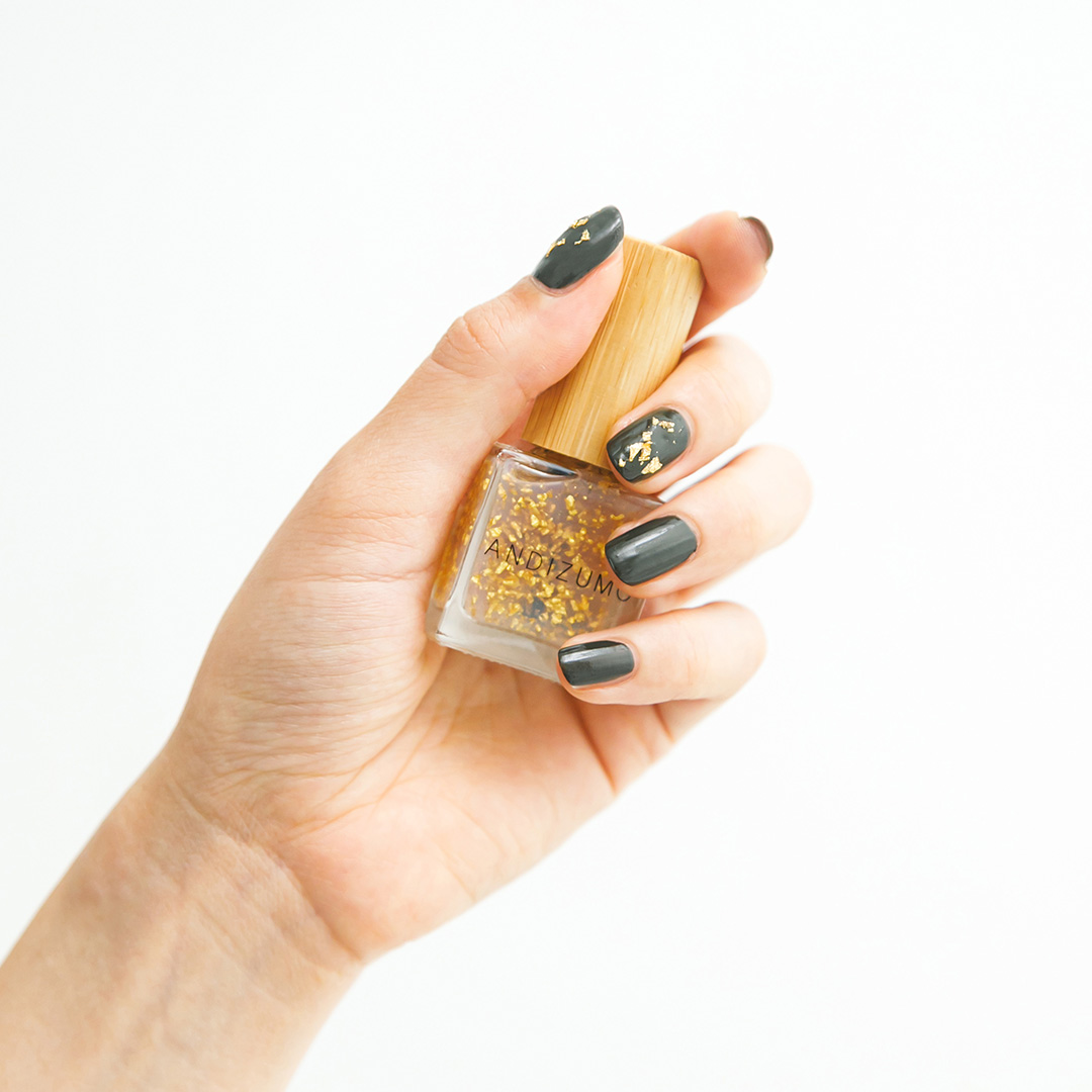 ANDIZUMO別注ネイルカラー発売！ ネイルとサンダルの関係性 – URBAN