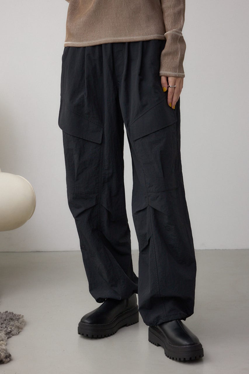 AZUL BY MOUSSY | 裾ドロストナイロンカーゴポケットパンツ (パンツ