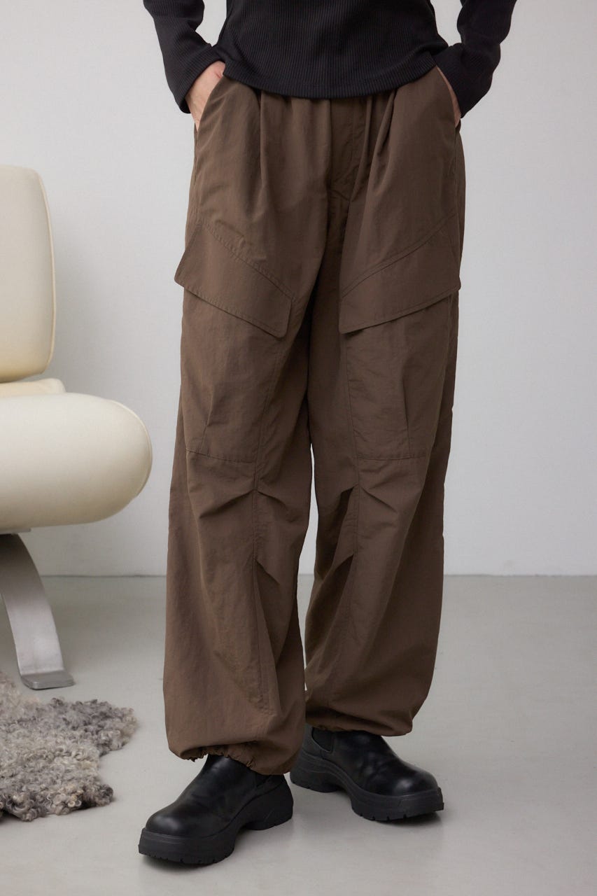 AZUL BY MOUSSY | 裾ドロストナイロンカーゴポケットパンツ (パンツ