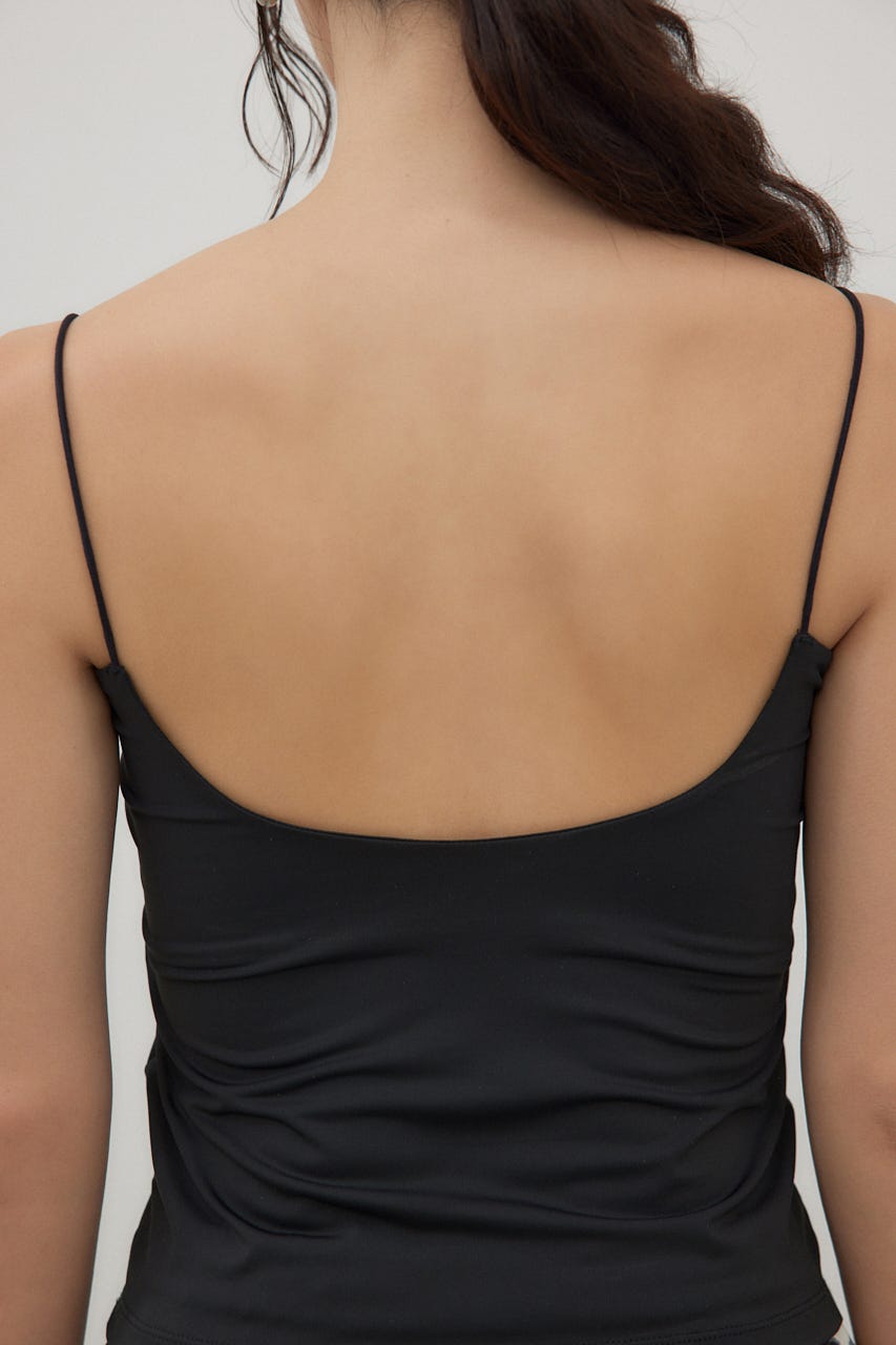 crie conforto | カップ付きバックオープンキャミソール (キャミソール