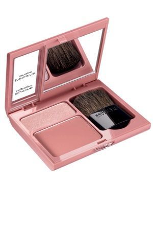 今週発売のエディター注目コスメ-ブルジョワのチーク。 | Vogue Japan