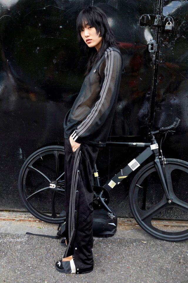 アディダス オリジナルス by アレキサンダーワンの新作コレクションが