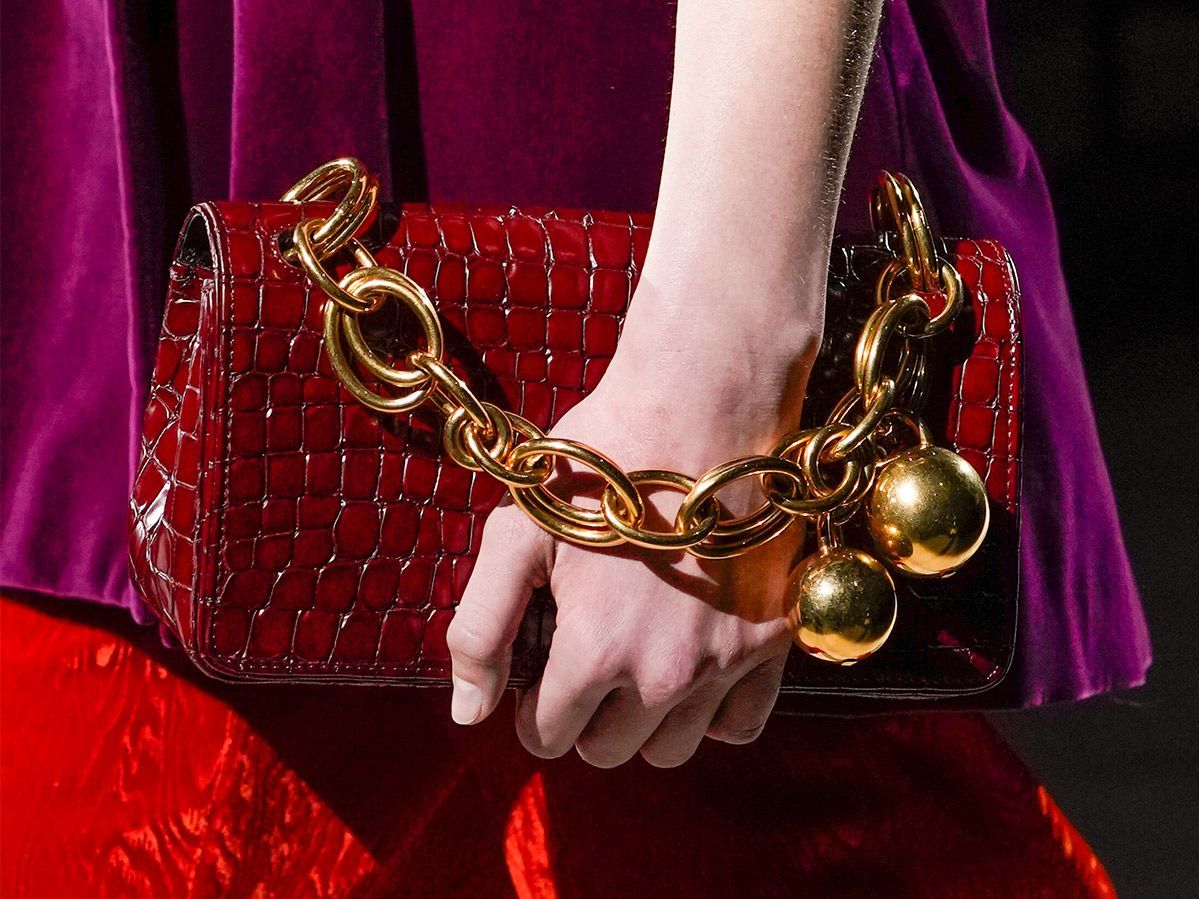 ステラ マッカトニーやトリーバーチなど。チャンキーなチェーンバッグ