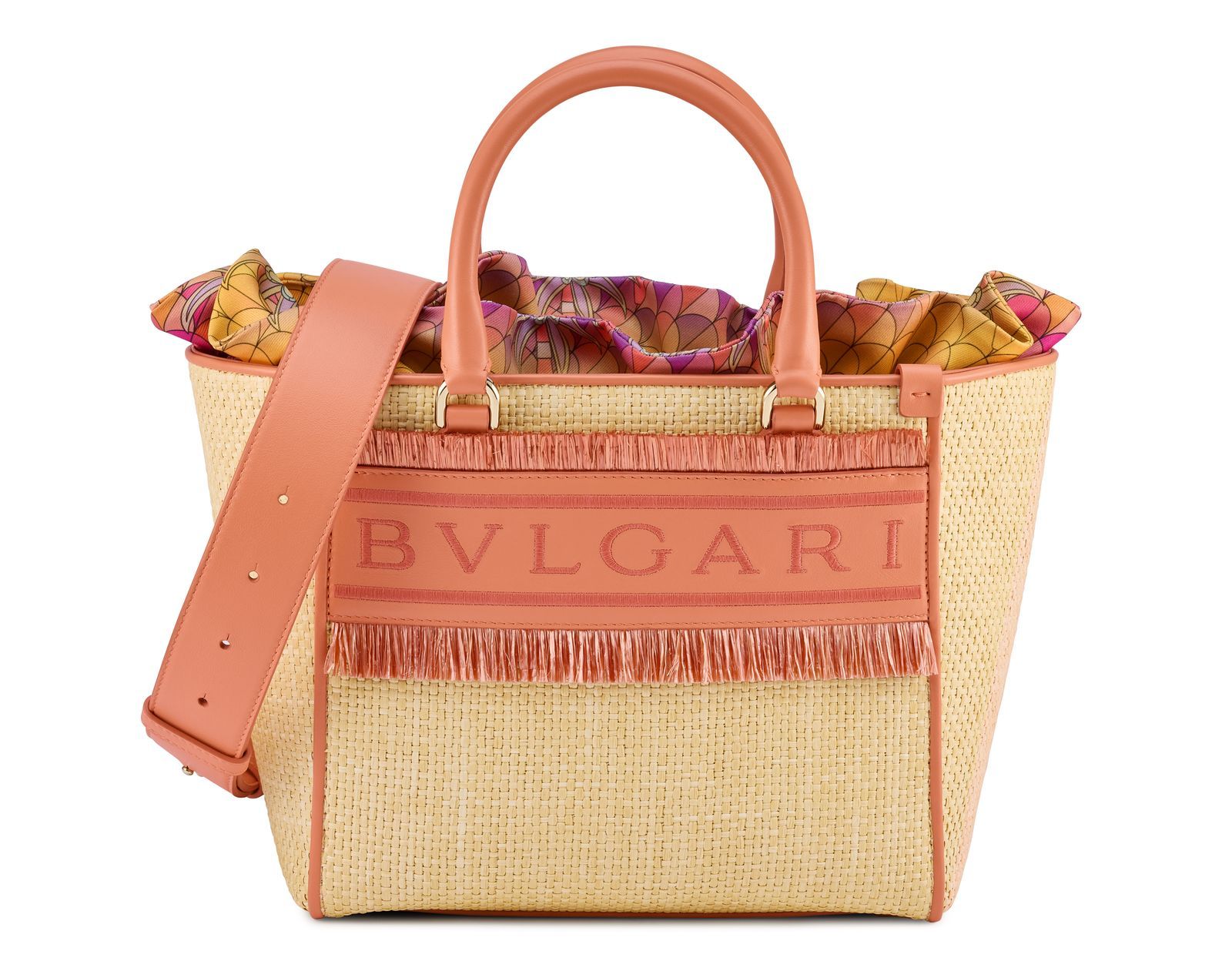 393 BVLGARI セットです 華やかなエンゲージリングに、ブルガリらしい