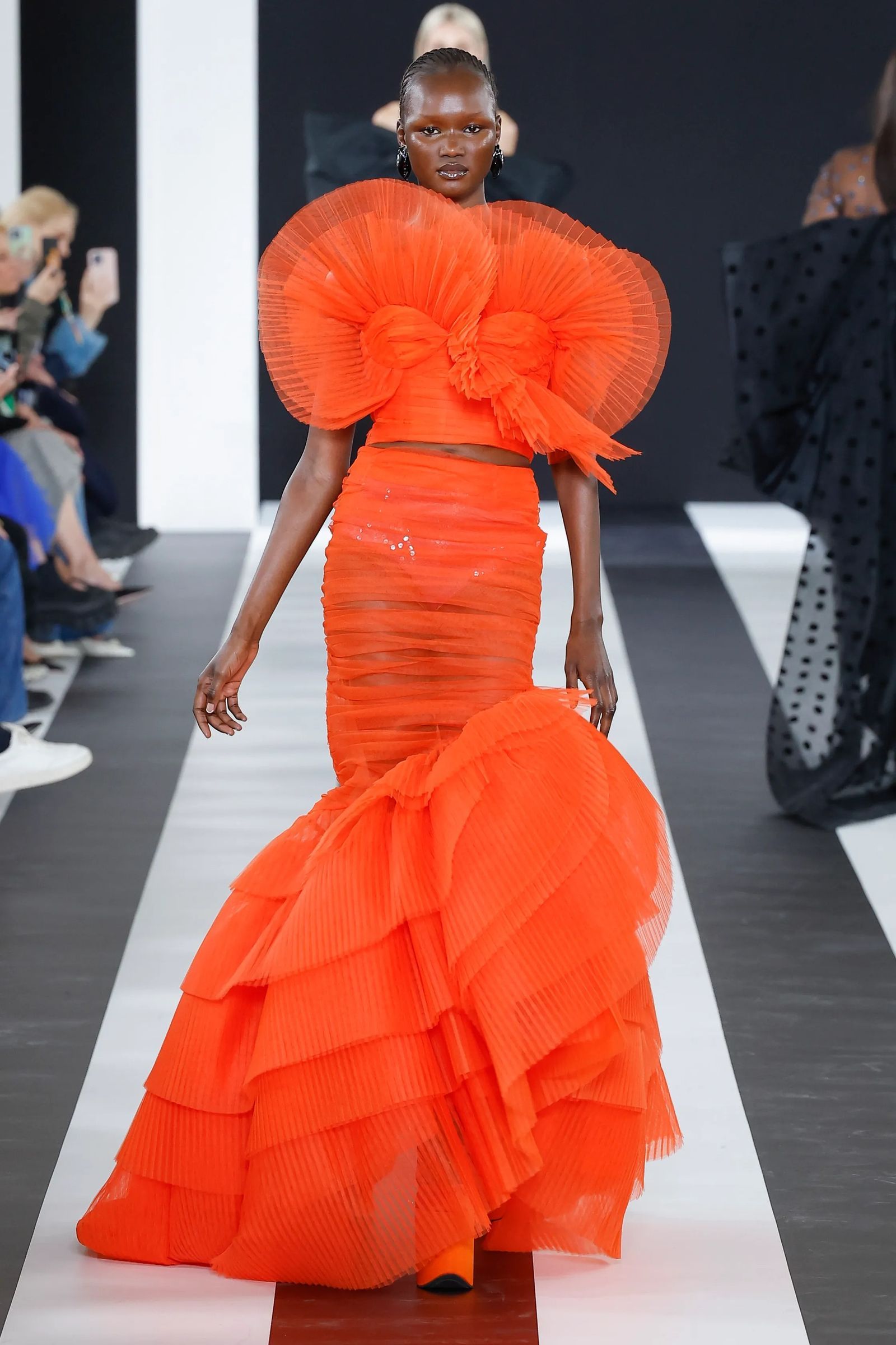 ハリス・リードによる新生ニナ リッチ、レッドカーペットのための