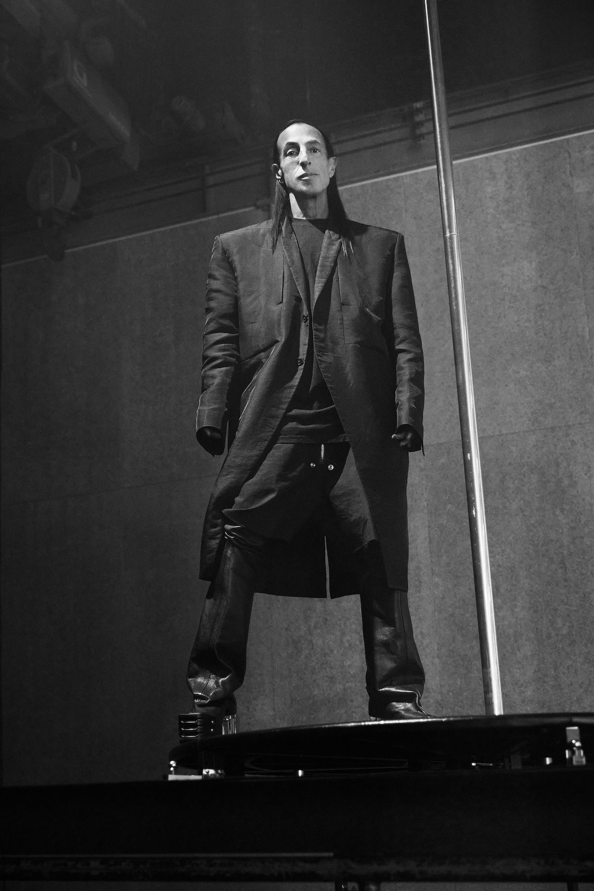 リック・オウエンスにインタビュー！「地位やエゴに囚われない創作を