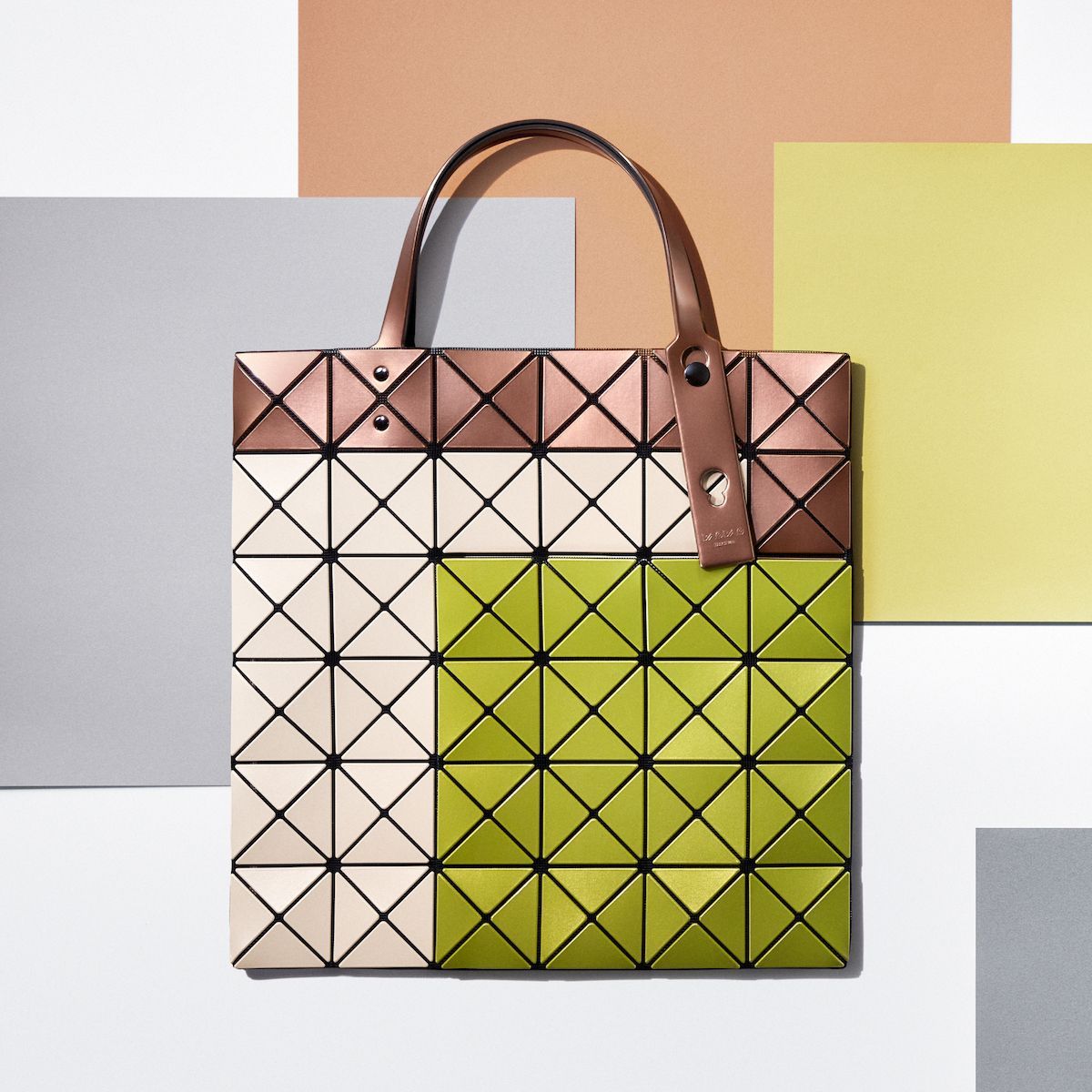 バオ バオ イッセイ ミヤケの新作バッグはカラフルでユニーク！9月1日