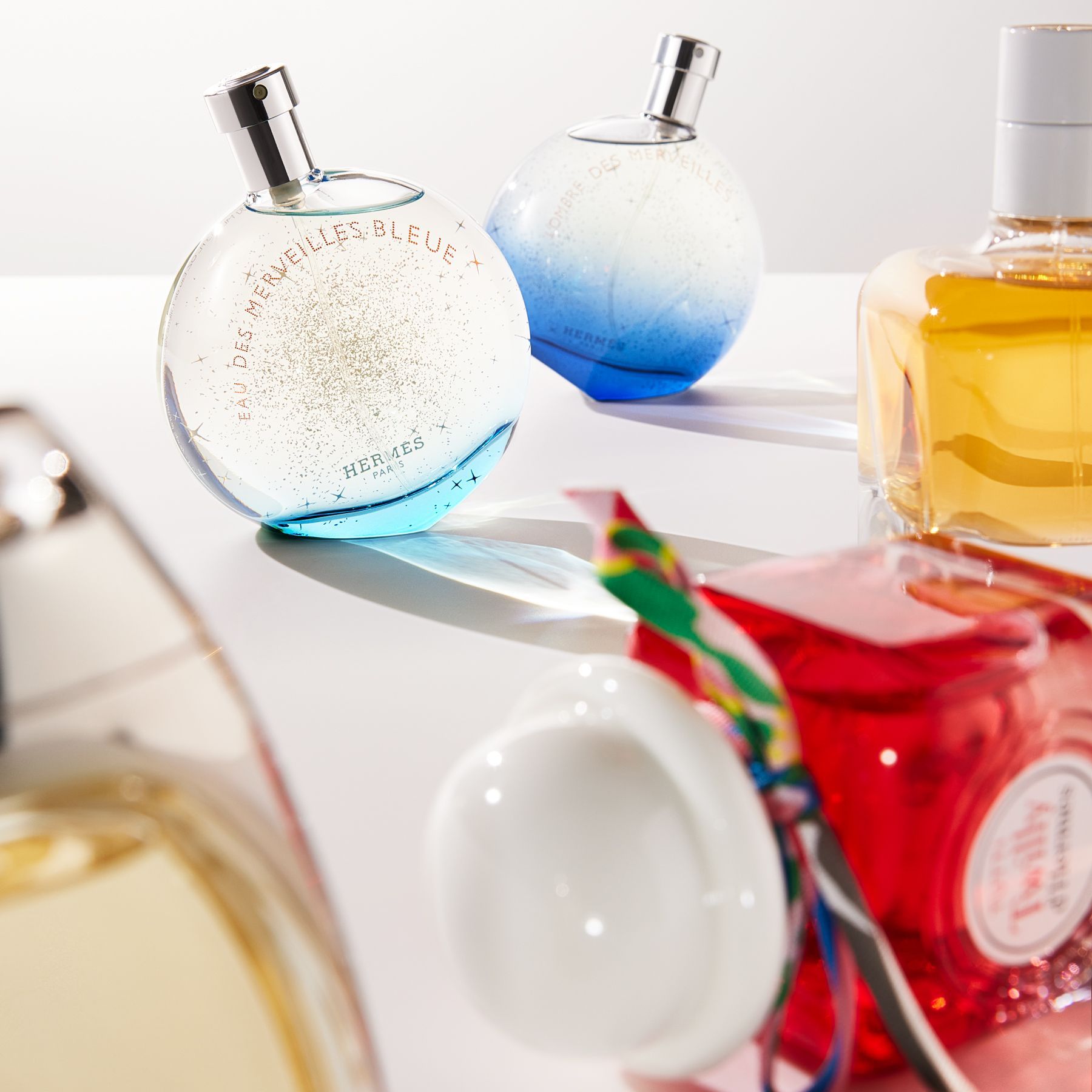 メゾンのアイデンティティーを映し出す、エルメスのフレグランスの世界