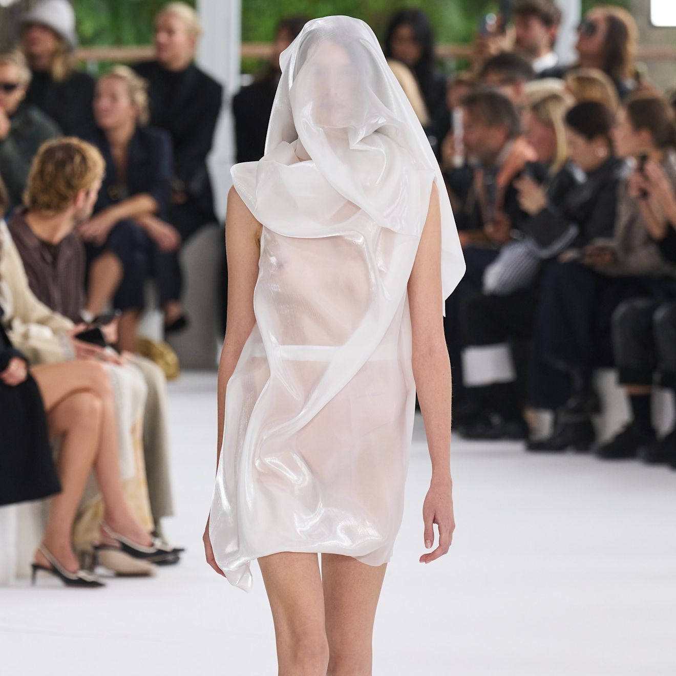 良品】イッセイミヤケ ISSEY MIYAKE パーカー アイボリー 国旗 M