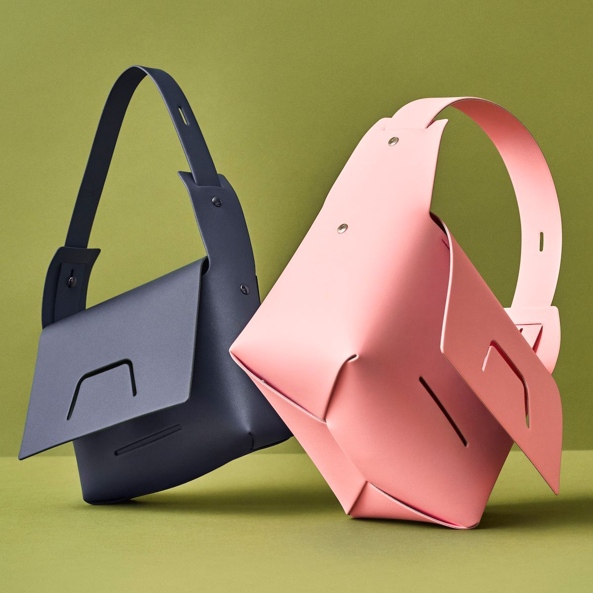 いいバッグ”が揃う「グッド グッズ イッセイ ミヤケ」を大解剖！ 店頭