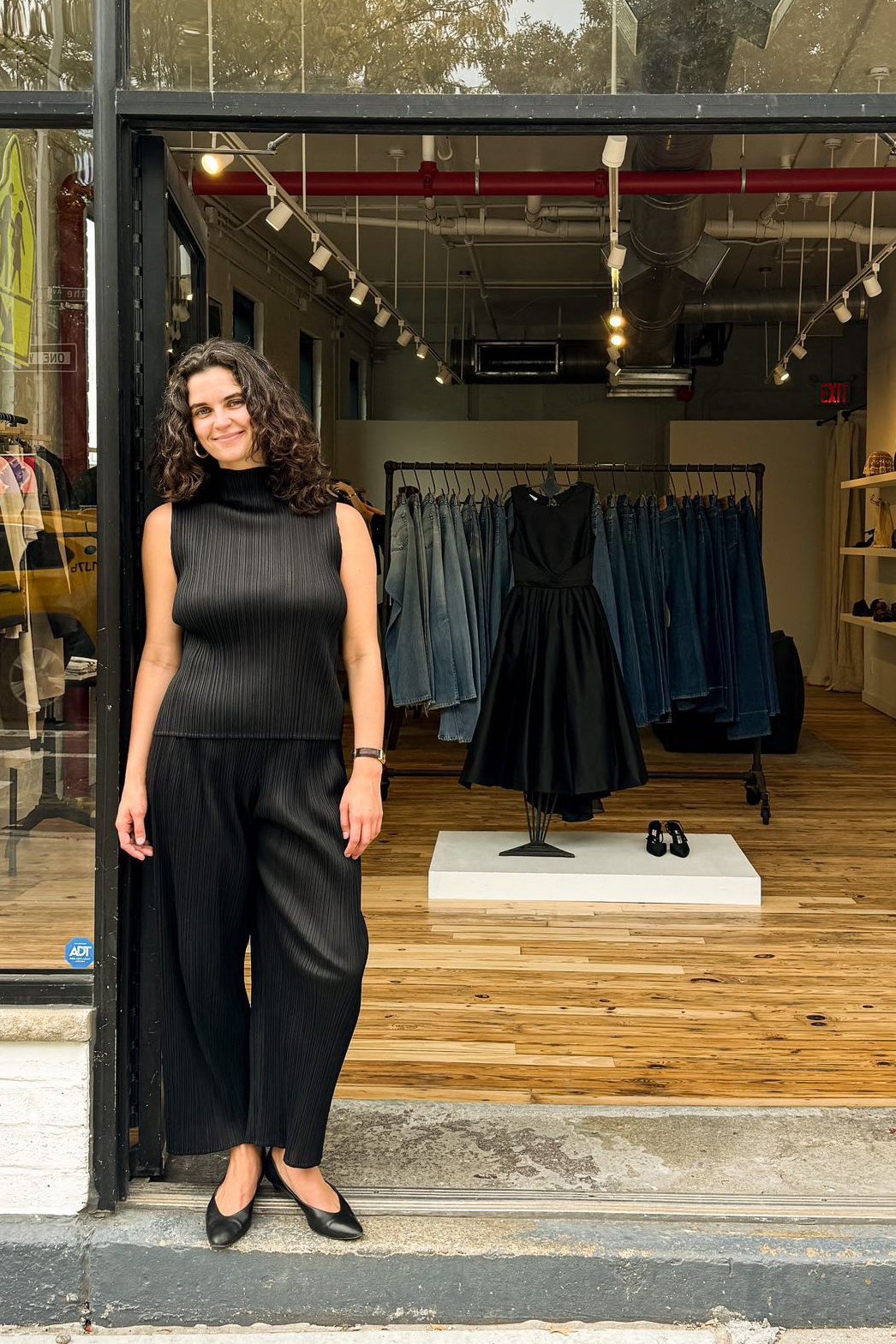 プリーツ プリーズ イッセイ ミヤケ」がNYの若者層に支持される理由を