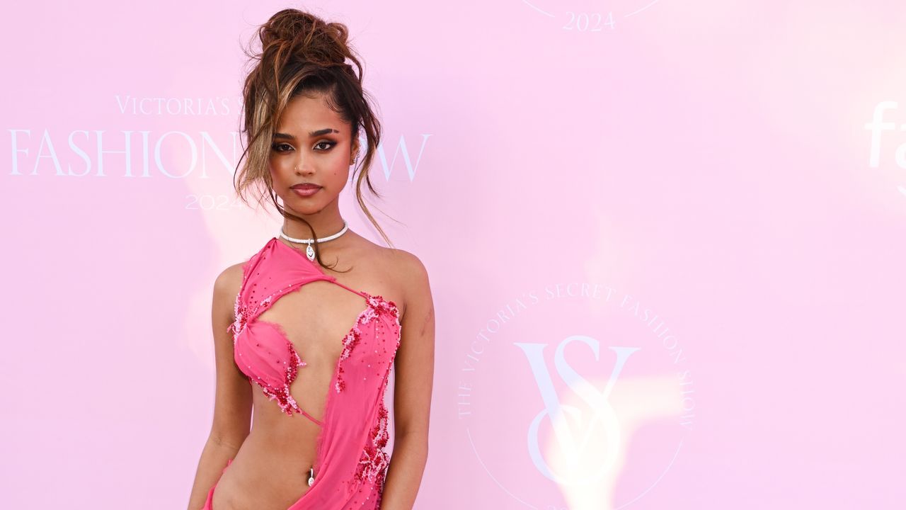 ヴィクトリアズ・シークレット・ファッションショー2024が開催！ 豪華