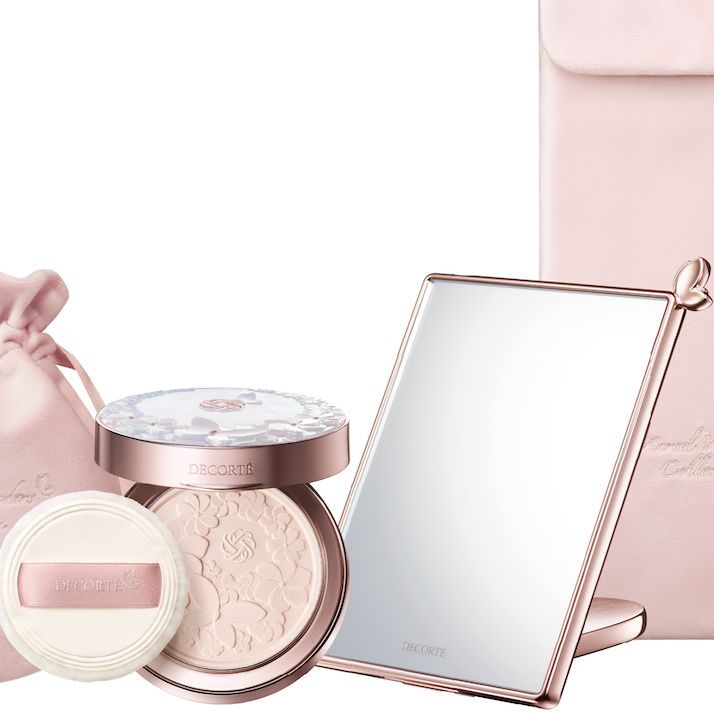 コスメデコルテの最高品質フェイスパウダーをホリデー限定の特別な
