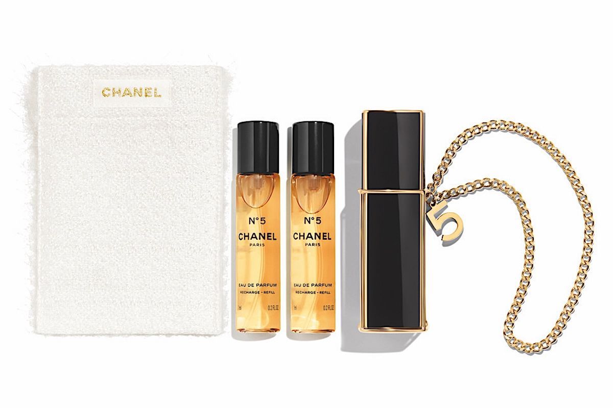 アクセサリーのようなルックスに心踊る。「シャネル N°5」の
