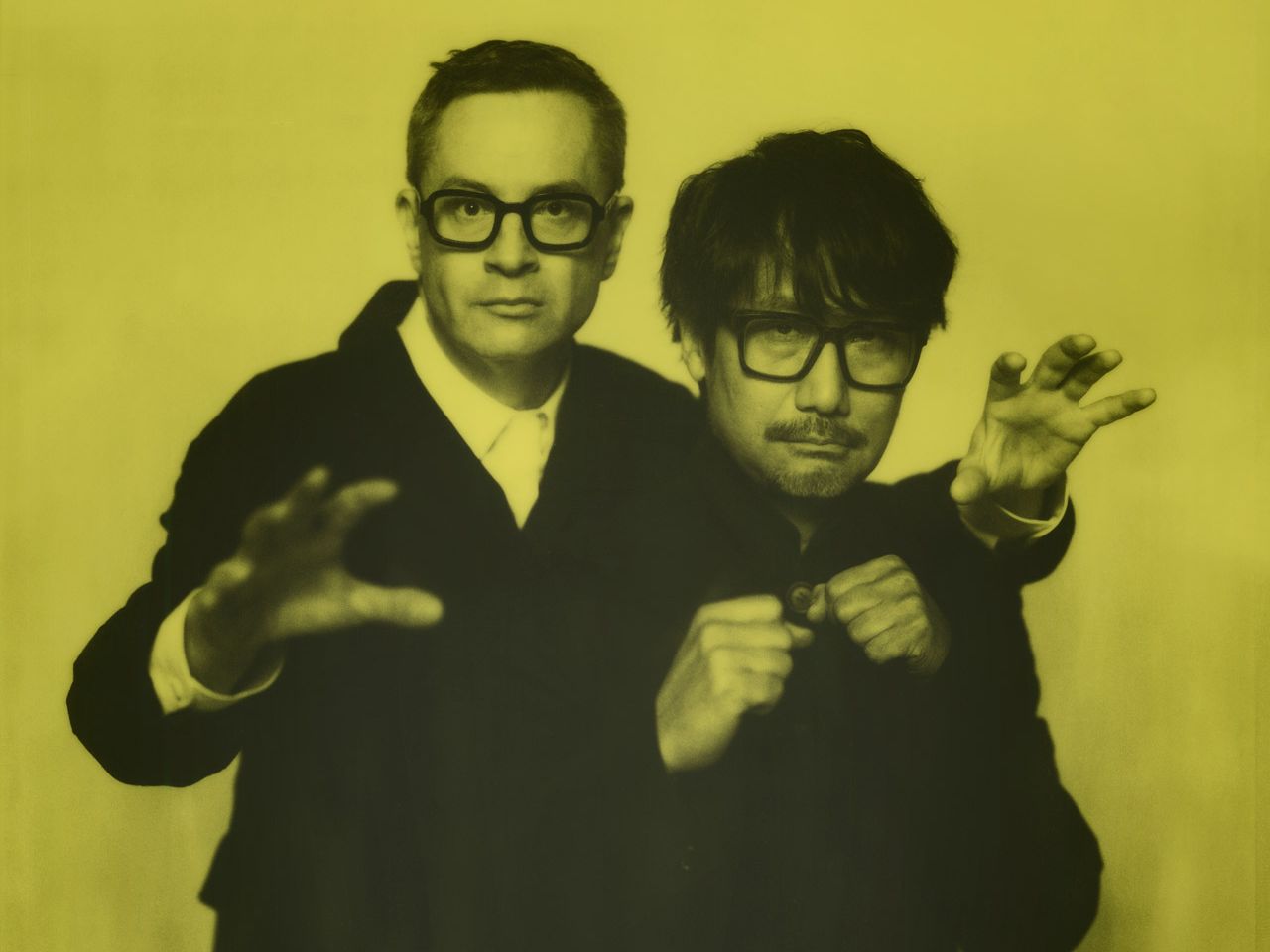 プラダ青山店で作品をお披露目。ニコラス・ウィンディング・レフンと