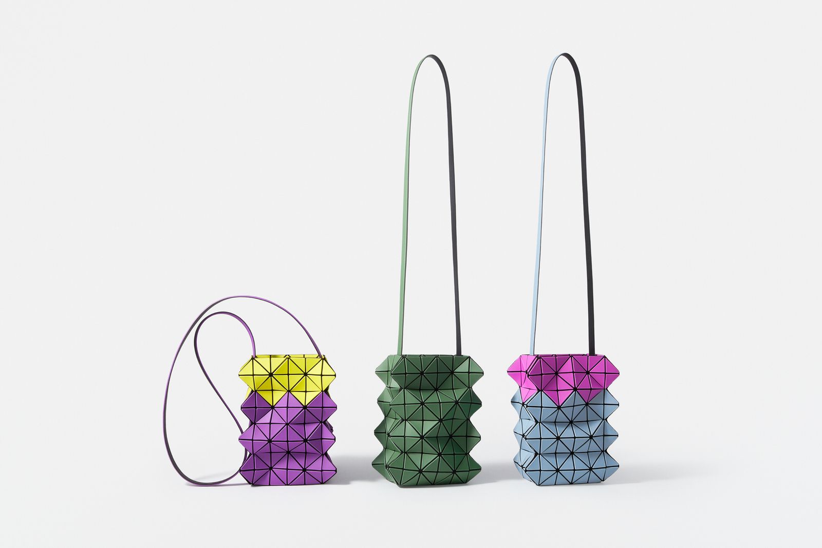 バオ バオ イッセイ ミヤケ、8月の最新バッグは“サボテン”がインスピ