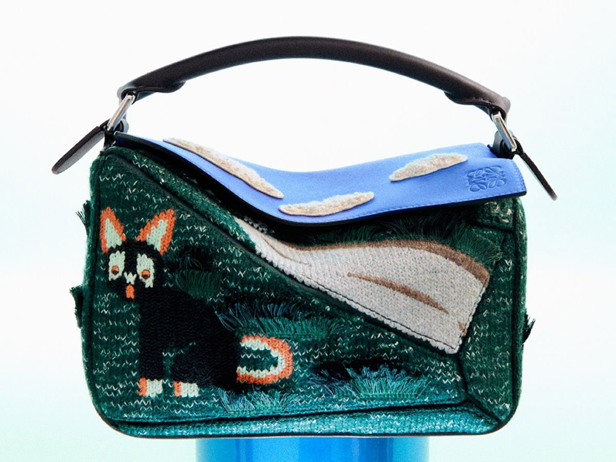 ロエベが2026年春夏プレコレクションを発表。ルイス・ウェインの“猫