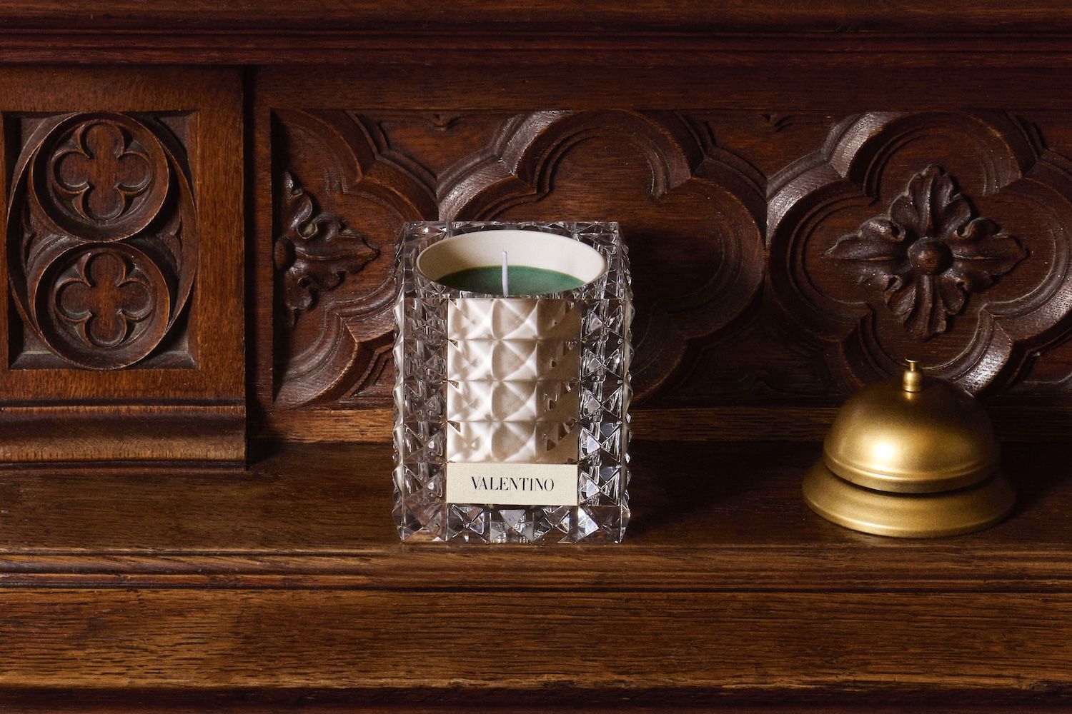 ヴァレンティノ ビューティが初のキャンドルコレクション「レ スィール