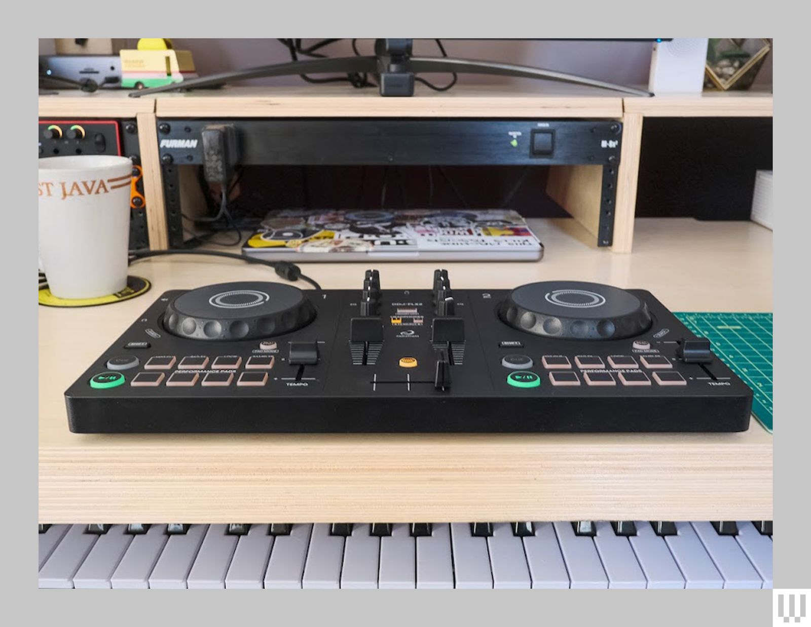 AlphaTheta DDJ-FLX2 Review: A Great Entry-Level DJ Controller | WIRED