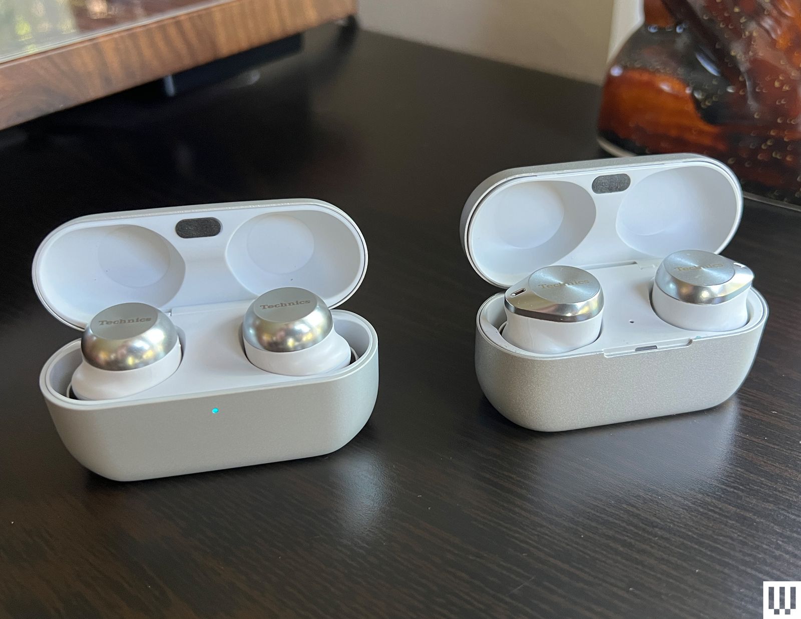 Technics EAH-AZ100 Earbuds Review: Smaller Size, Better Sound | WIRED