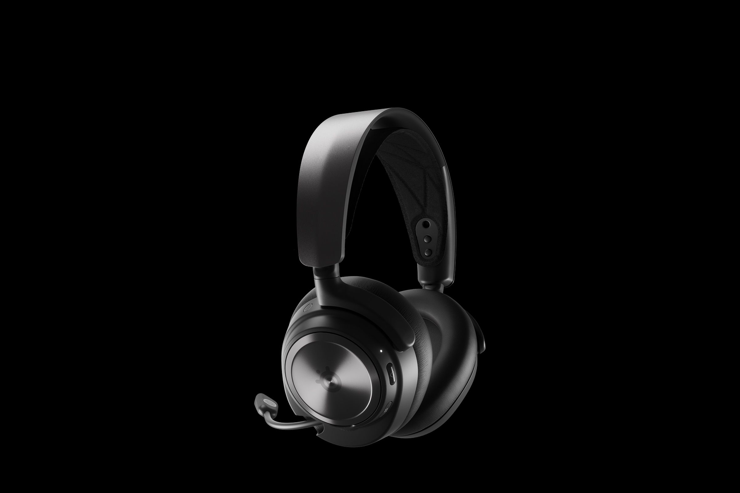 Arctis Nova Pro Wireless Review: Luxury Gaming Audio | WIRED