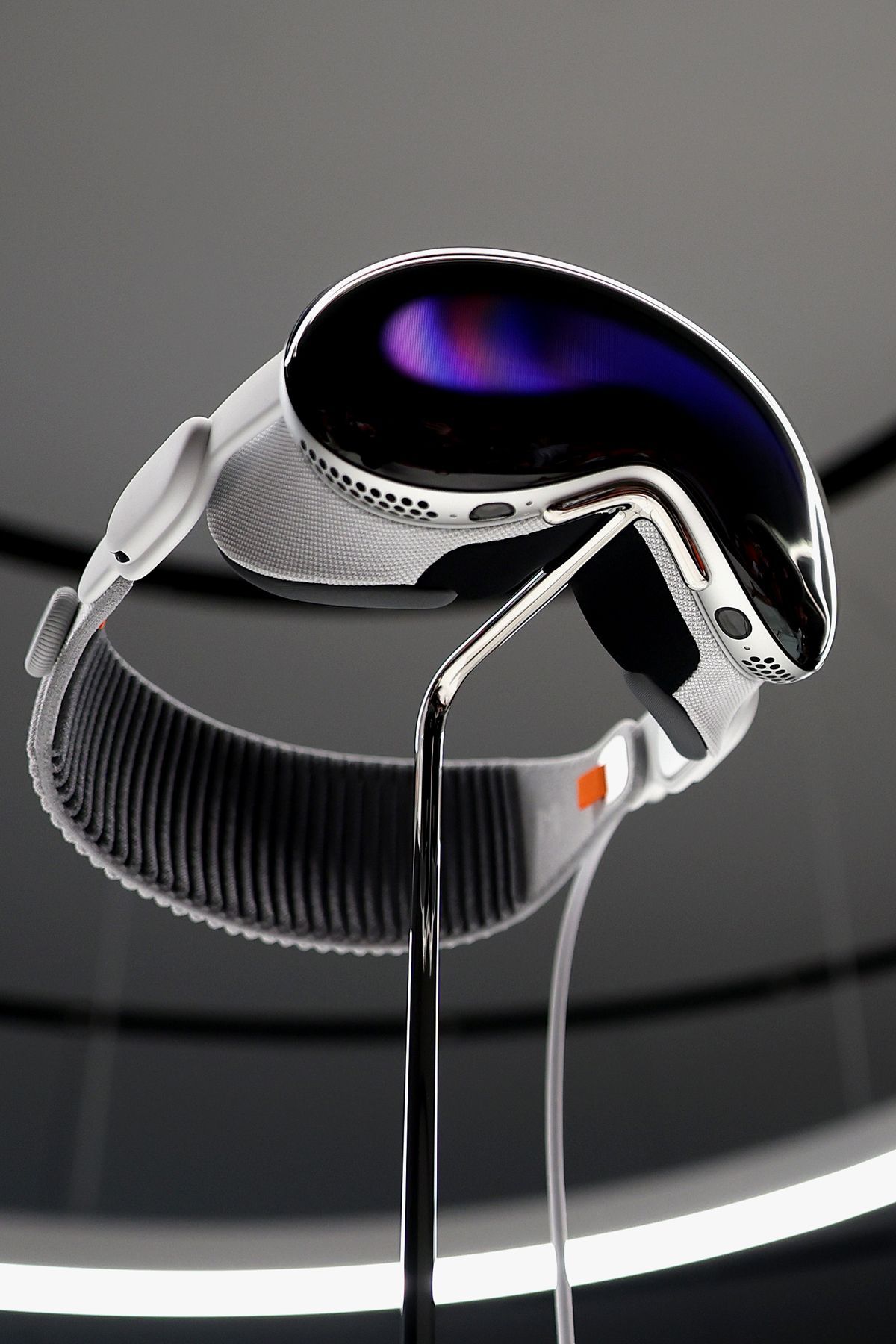 アップルの「Vision Pro」をさっそく試してみた──体験は圧倒的だが