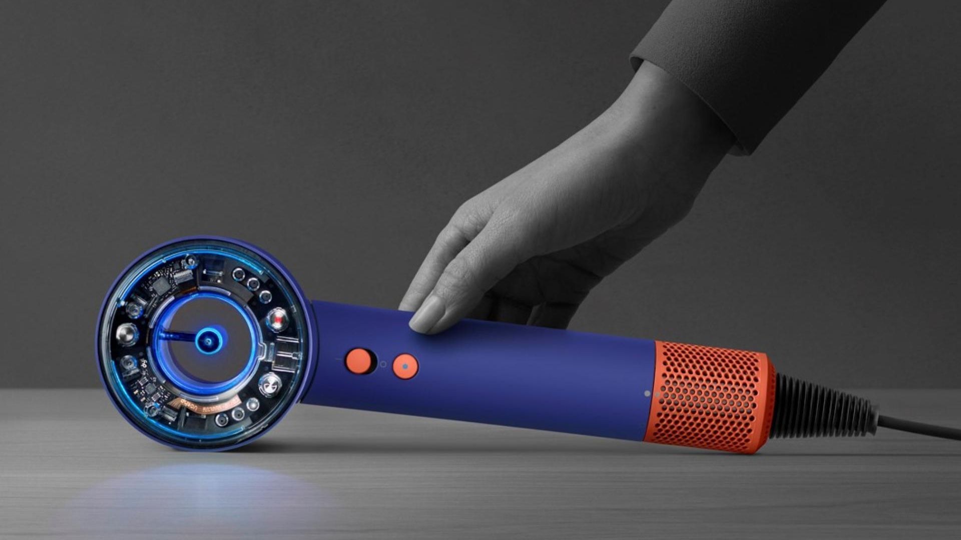 ダイソン「Supersonic Nural」レビュー：ボリュームある髪が素早く乾き