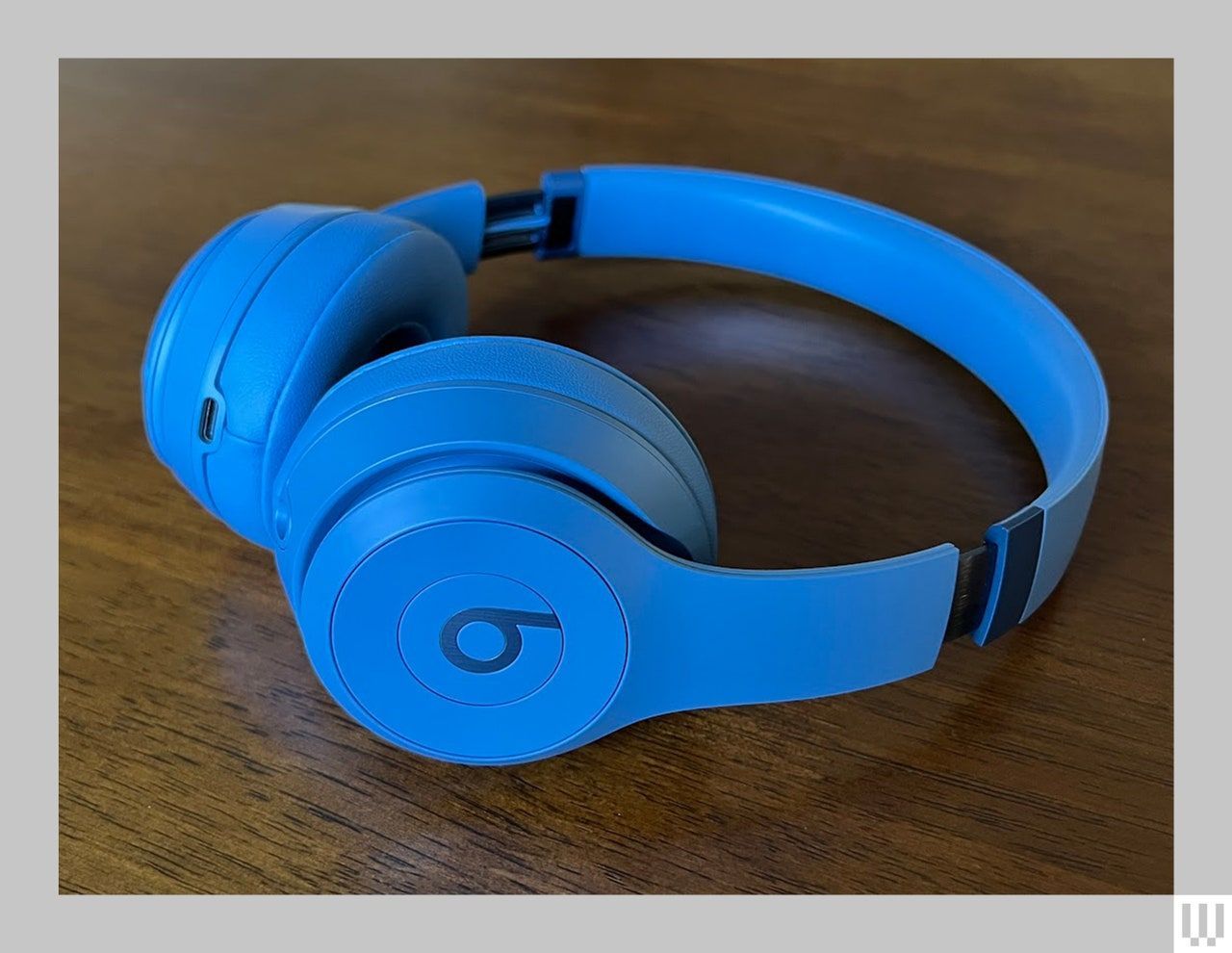 Beats Solo 4」レビュー：特別な機能こそないが、心地よいサウンドから