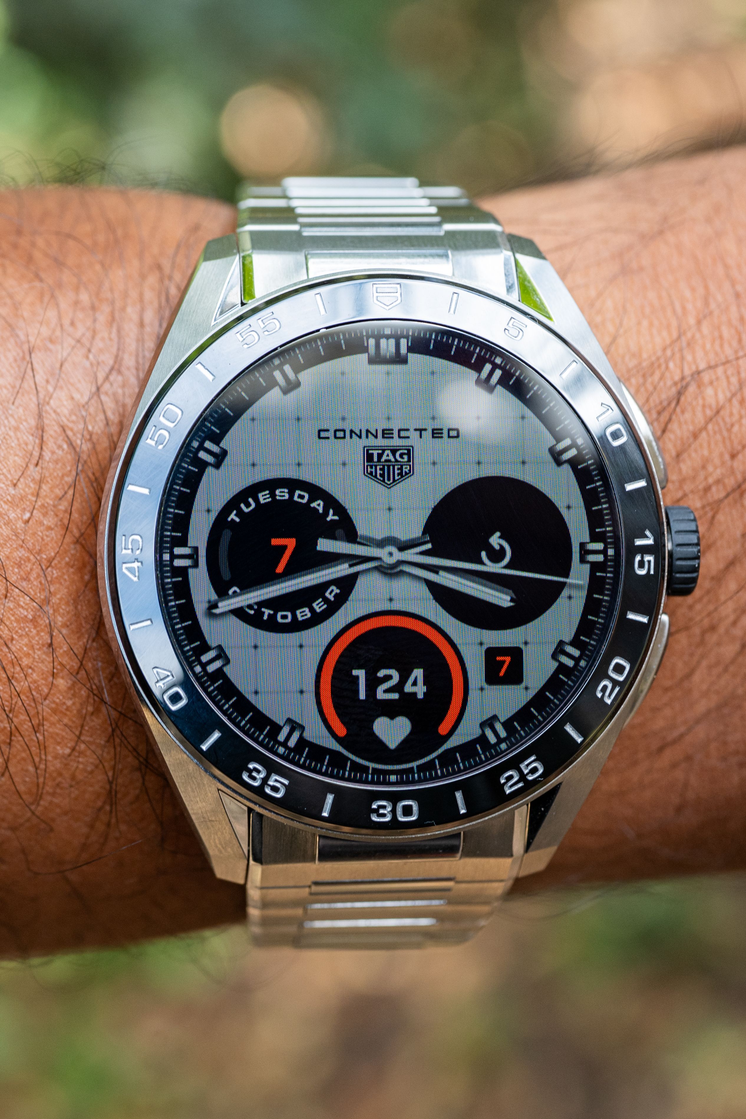 タグ・ホイヤー、新型スマートウォッチで「Wear OS」から独自OSへ