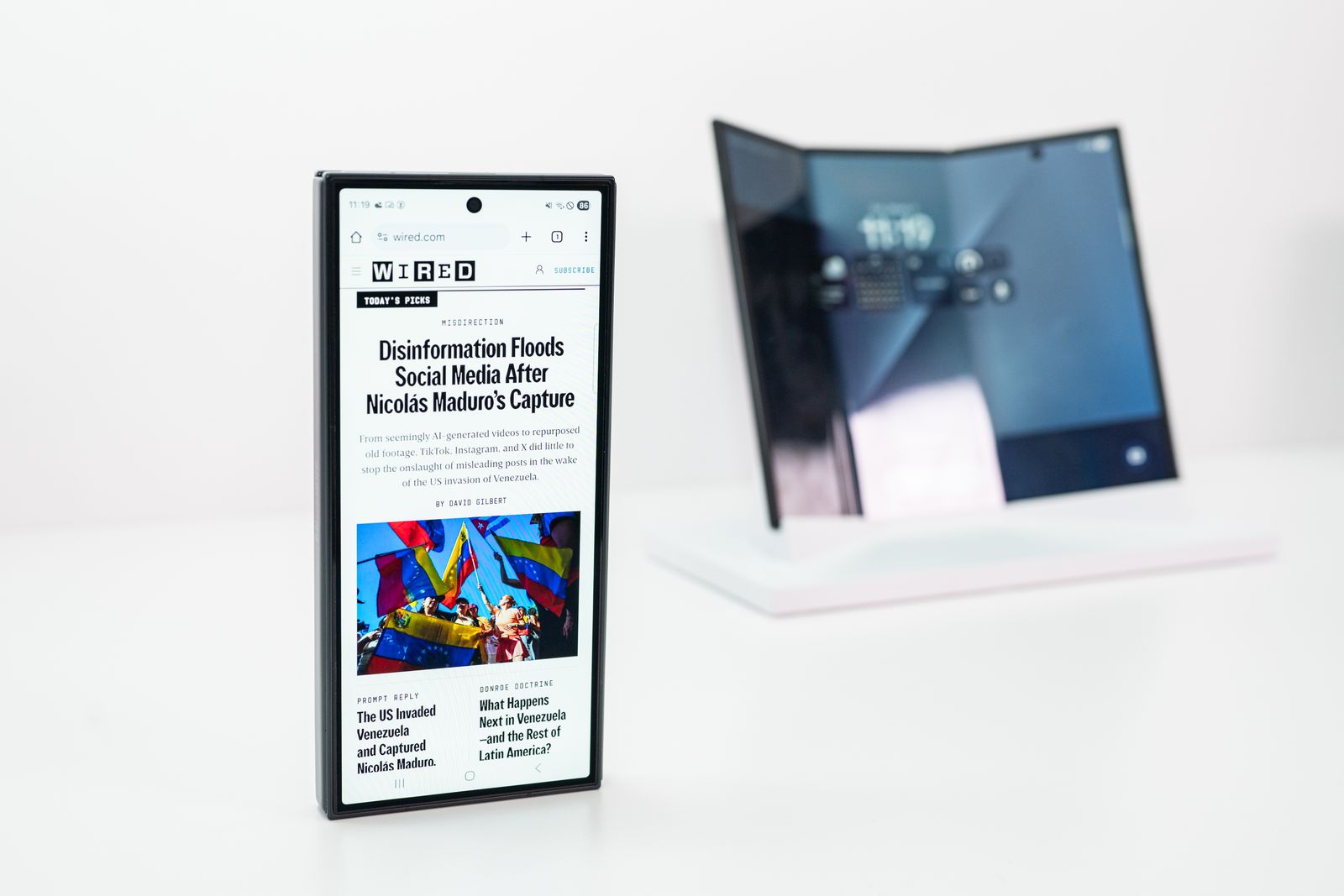 Samsung Galaxy Z TriFold」──3つ折りスマートフォン“本格タブレット