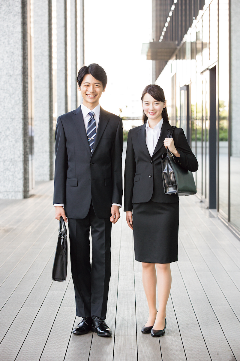 就活生の味方 “究極スーツ”をアオキとマイナビが協業発売 - WWDJAPAN