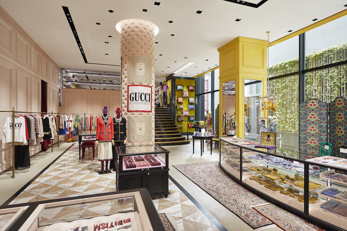 都内最大級のフロア面積、「グッチ新宿」がオープン テディベアの