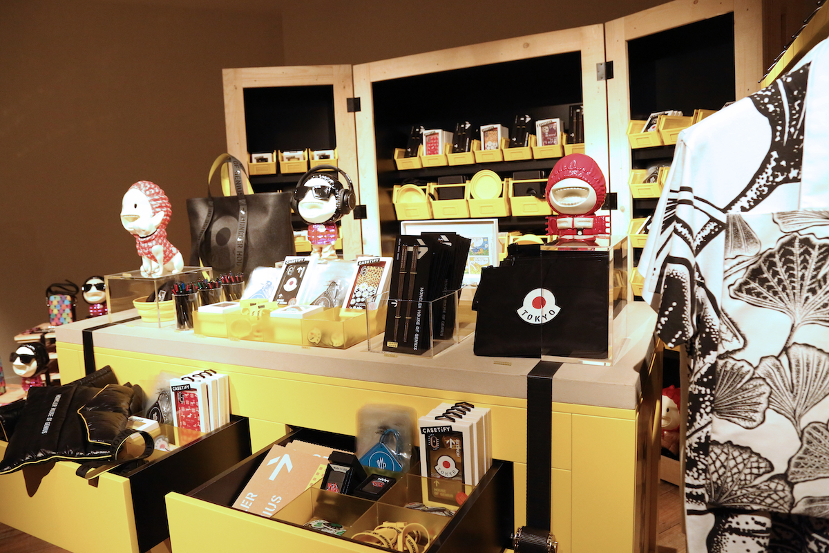 山口一郎のDJパフォーマンスにお手頃価格のアイテムも 「モンクレール