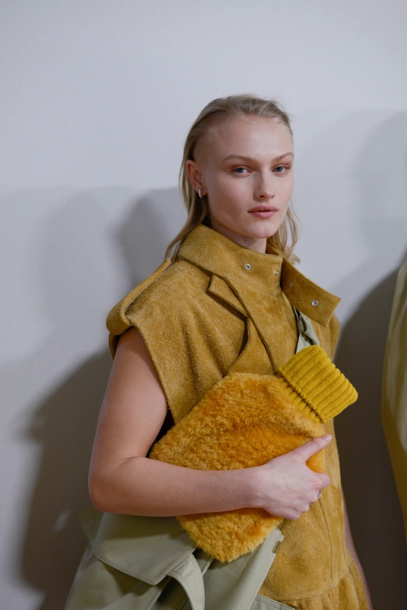 新生「バーバリー」の湯たんぽに注目 - WWDJAPAN