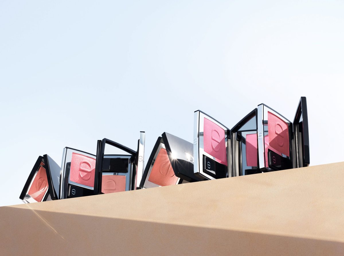 ディオール」が人気のチークをリニューアル 自然由来成分を90％配合