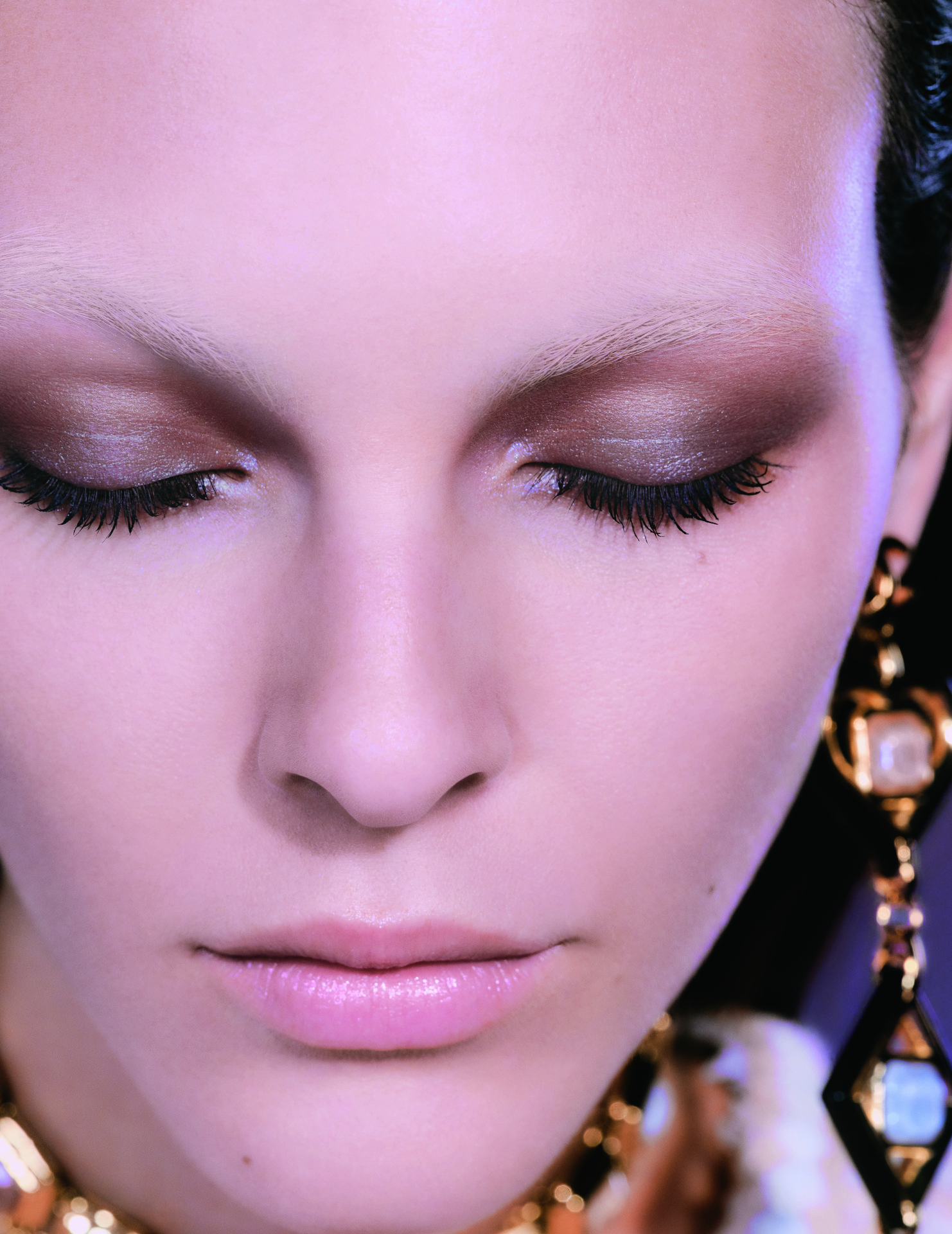 2023年秋コスメ】「シャネル」がバロックジュエリー着想の4色アイ