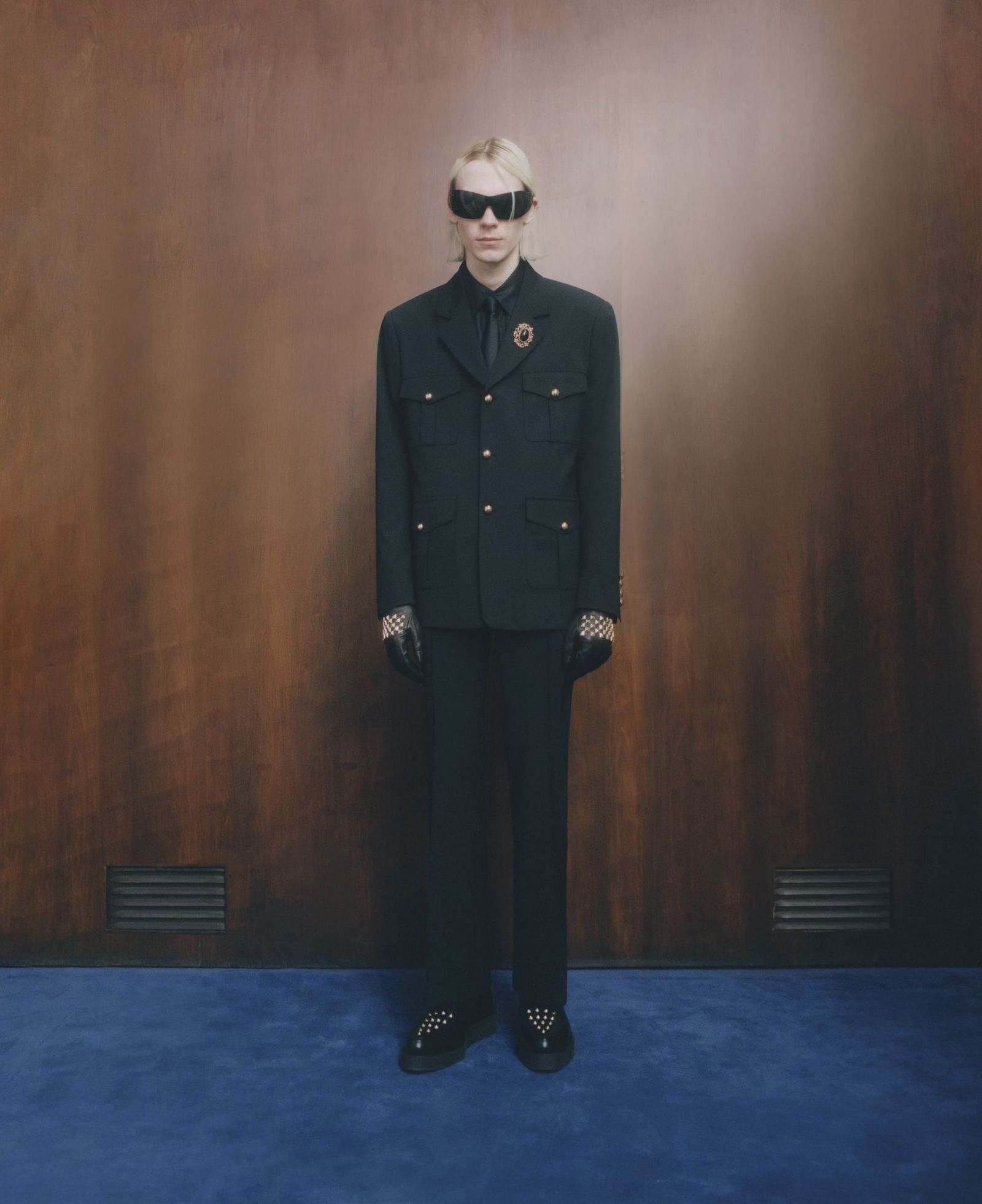 ルック】「アーネスト ダブル ベイカー」2024-25年秋冬コレクション