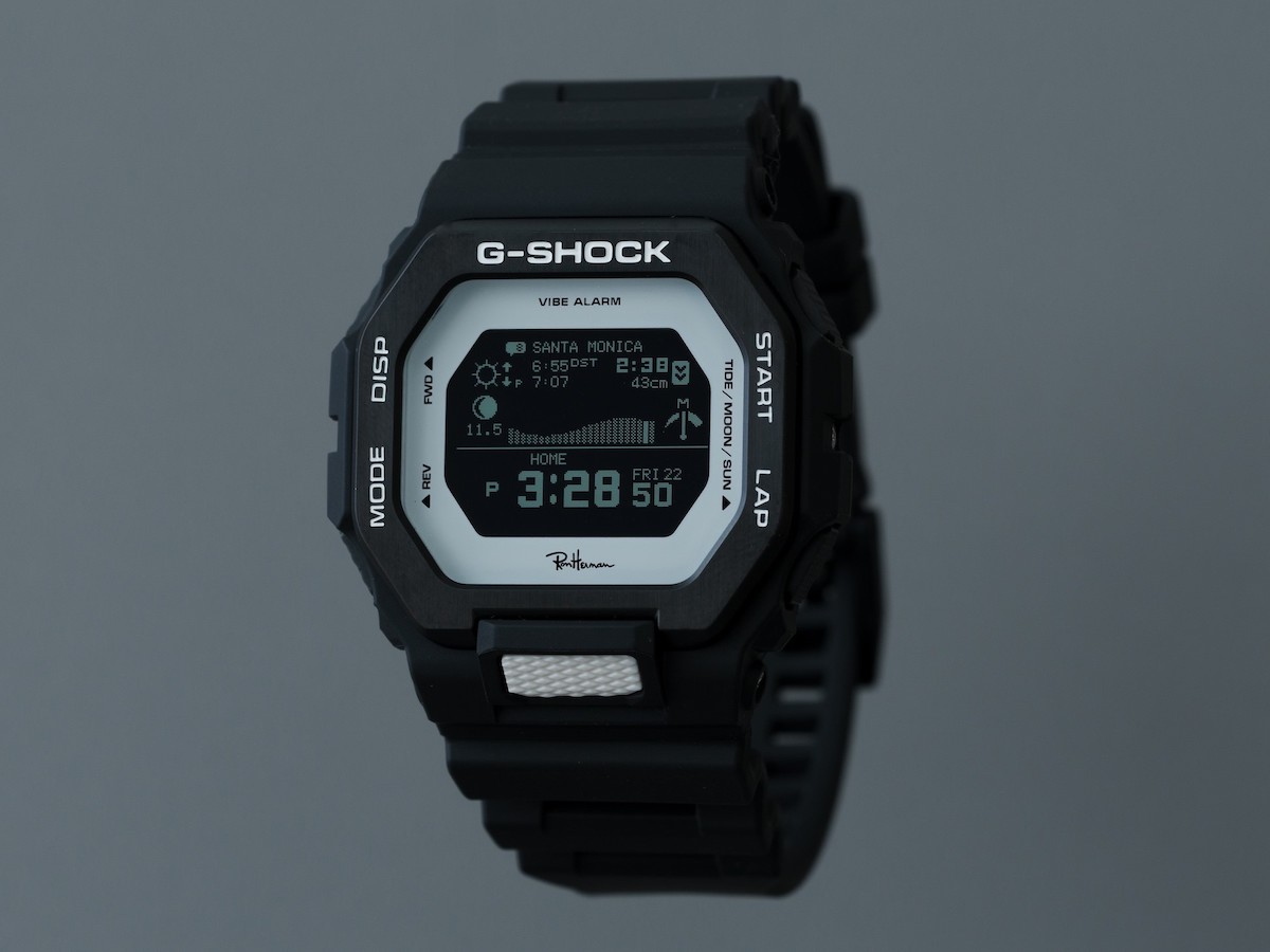 ロンハーマンが「G-SHOCK」に別注したウオッチを発売 マットな質感の