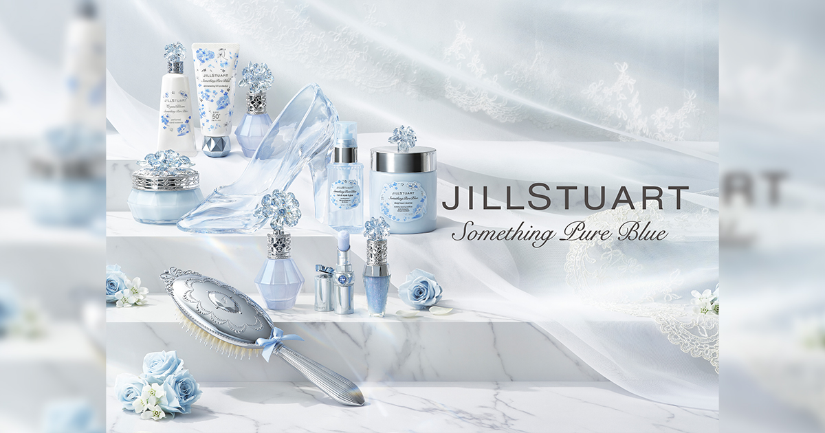 ジルスチュアート ビューティ」“サムシングピュアブルー”24年は青い靴