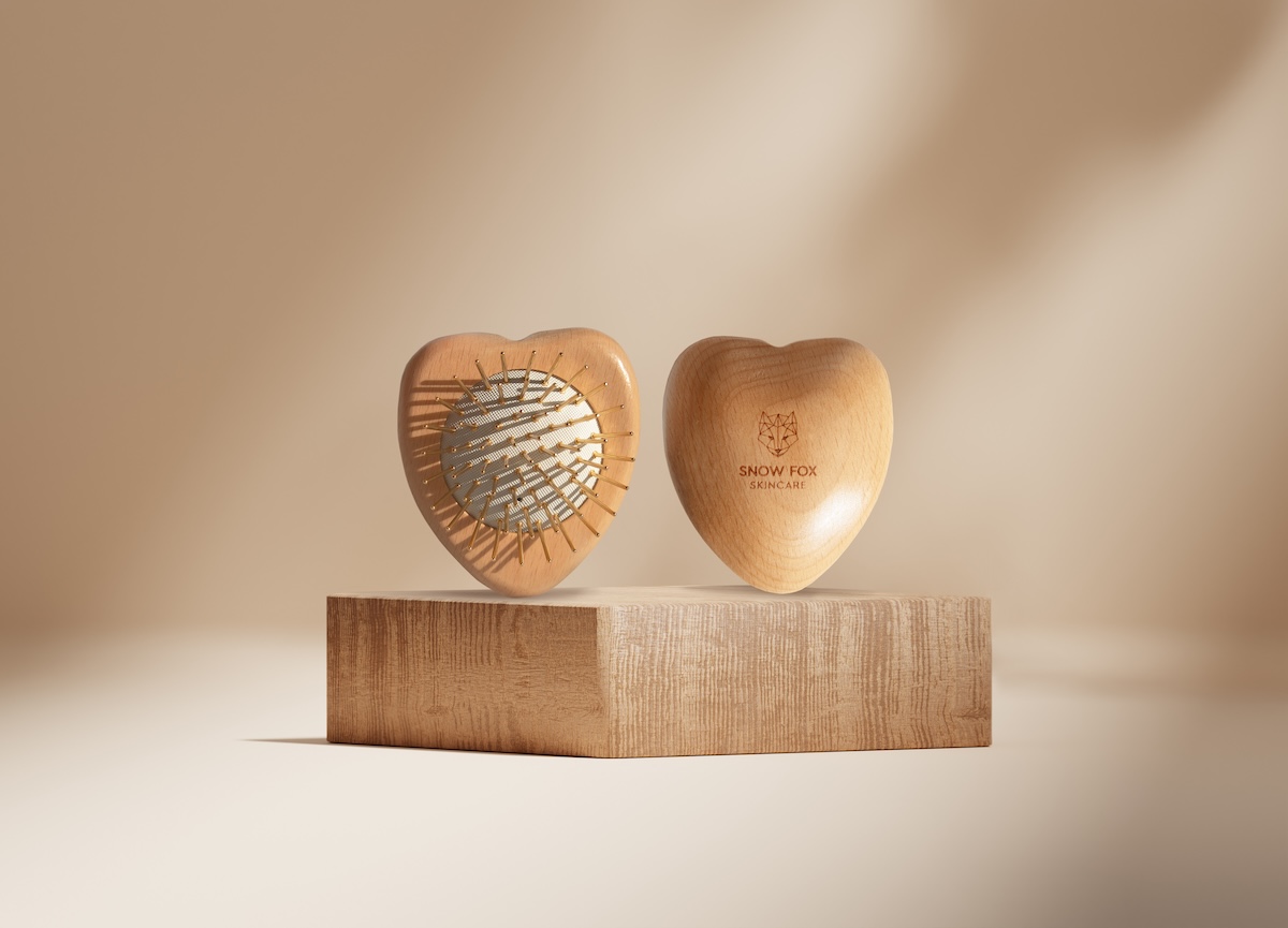 スノー フォックス スキンケア」が世界的ヒット“カッサ ブラシ”のミニ