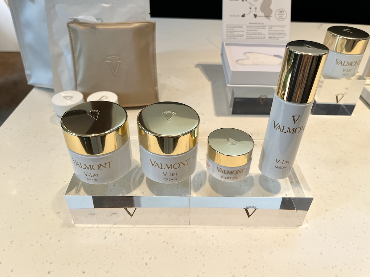 ラグジュアリースキンケア「ヴァルモン」がラインを刷新 有効成分を
