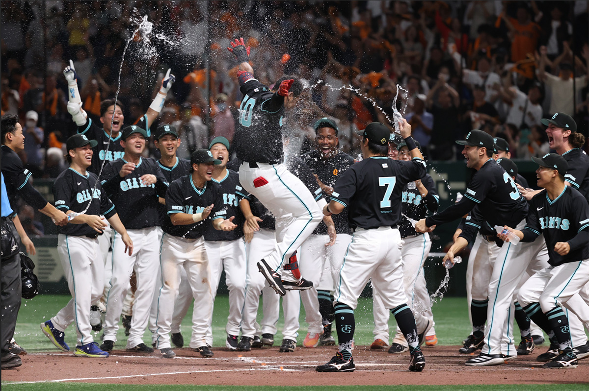 ティファニー」が読売ジャイアンツの90周年を祝福する2日間 三吉彩花や