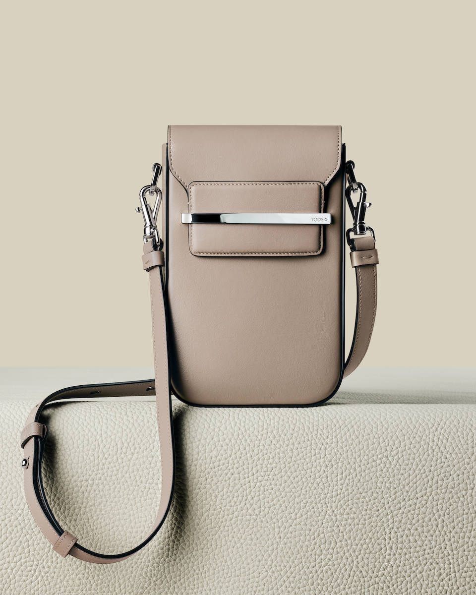 トッズ」が俳優・歌手のシャオ・ジャンとコラボしたカプセル