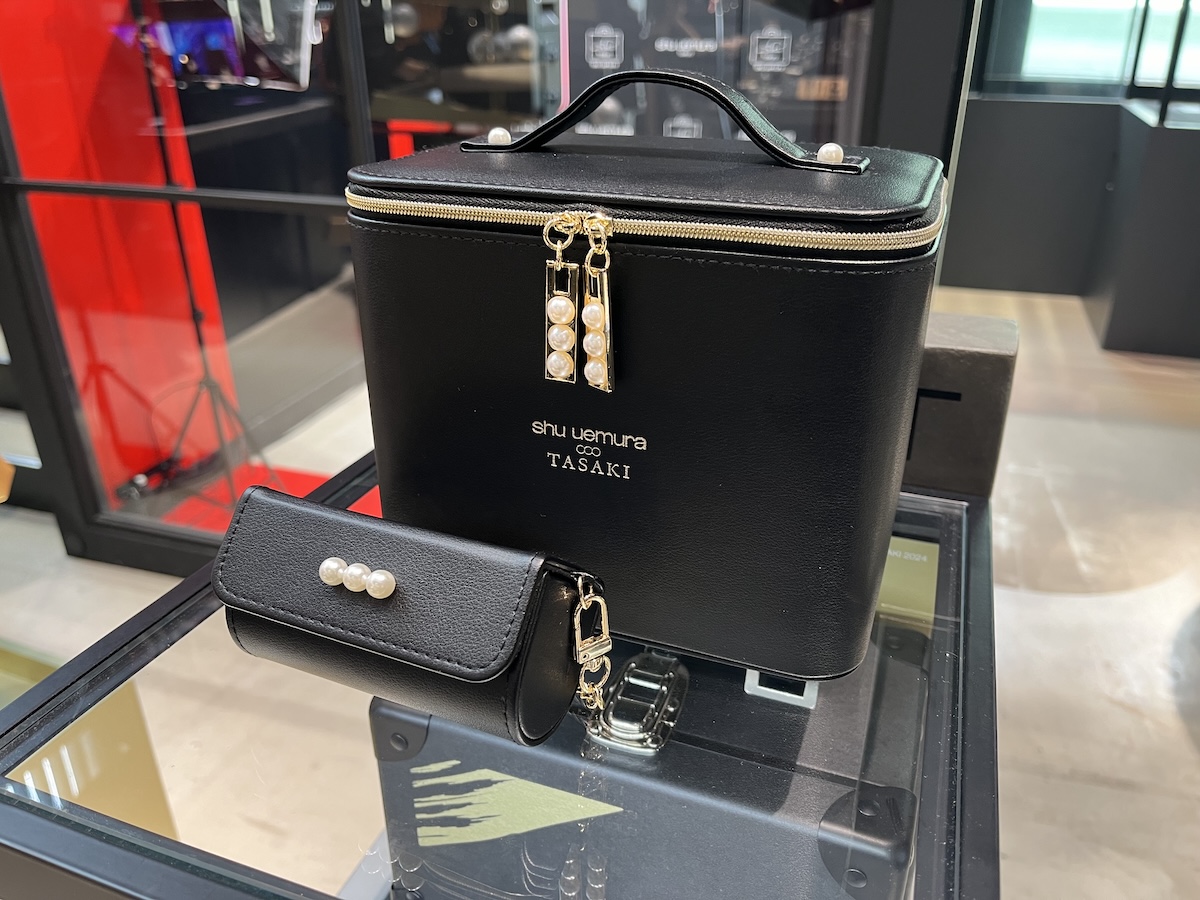 2024年クリスマスコフレ】「シュウ ウエムラ」と「タサキ」のコラボ