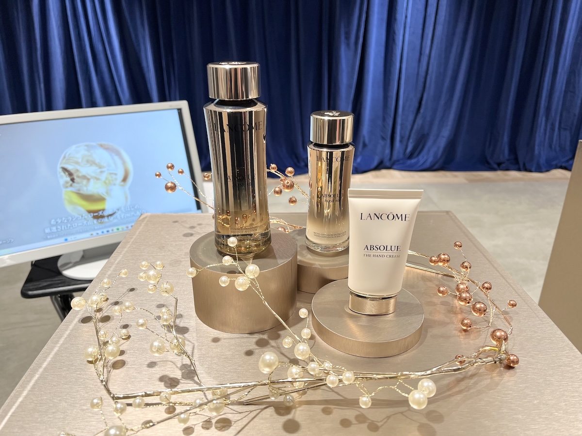 ランコム」の最高峰エイジングケア“アプソリュ”の化粧水と乳液が