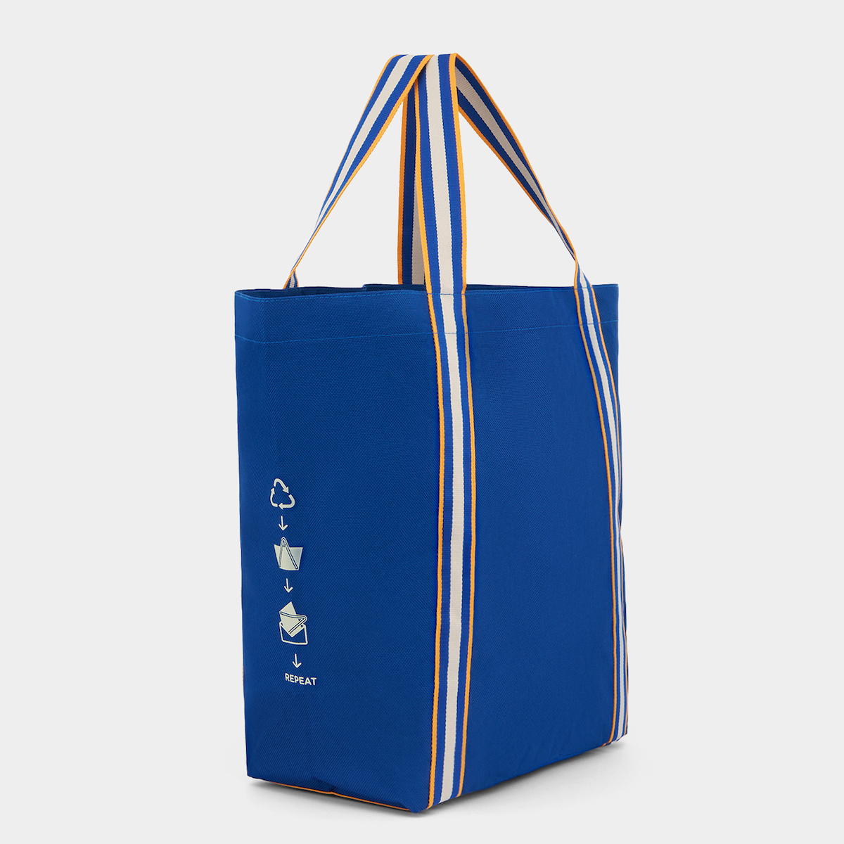 アニヤ・ハインドマーチ」がついにオリジナルの“ユニバーサルバッグ”を