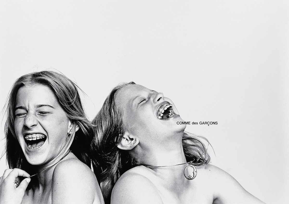 コム デ ギャルソン」の広告などを手掛けたアートディレクター井上嗣也